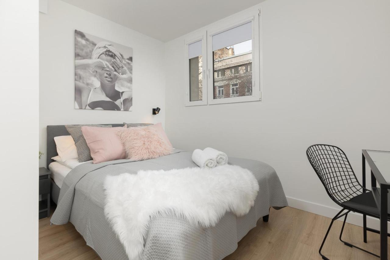 Cosy Dream Center By Renters Apartament *